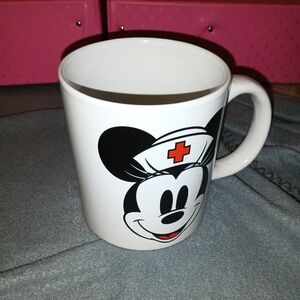 EUC Disney Minnie Mouse Best Nurse Ever Ceramic Coffee Cup 2021